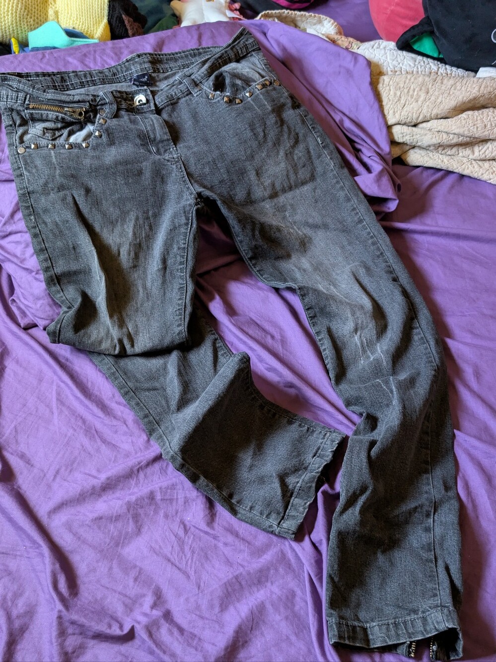 RT Denim Grunge Punk Riveted Jeans
